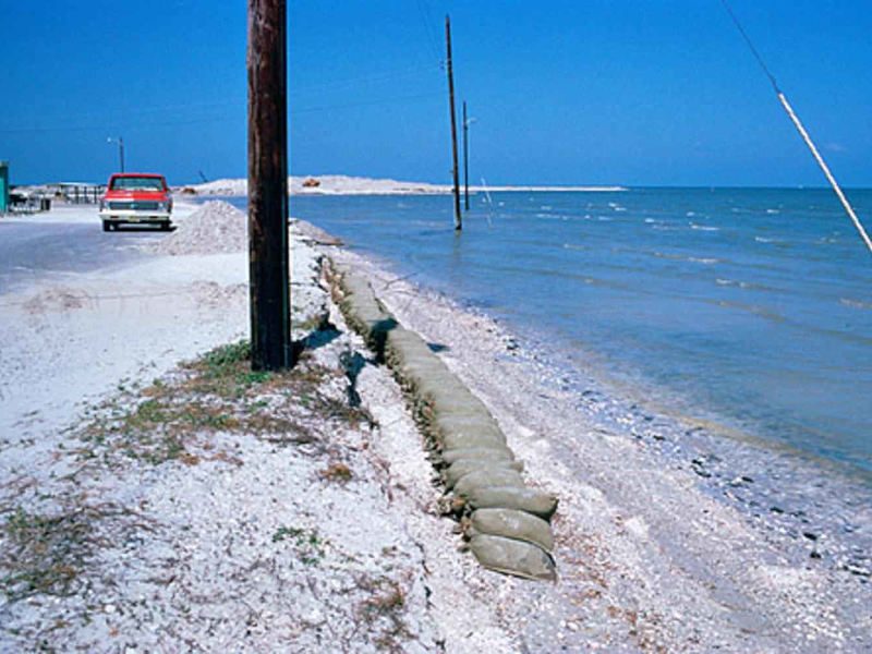 PLEF - I paladini apuoversiliesi trattano il tema dell'erosione costiera